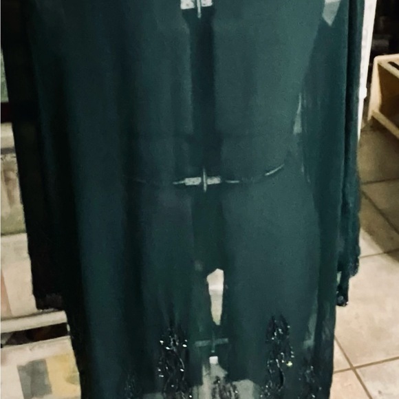 Formal long dress with sheer cover - Picture 9 of 12